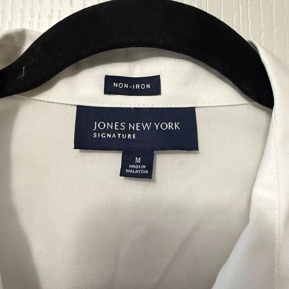 Jones New York Signature No Iron Tailored Blouse Size M White - Picture 2 of 4